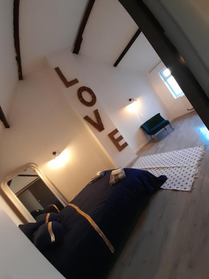 Phoenix Appartement Calais Exterior photo
